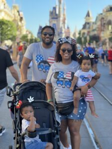 Shantik Family Photo Disney 1