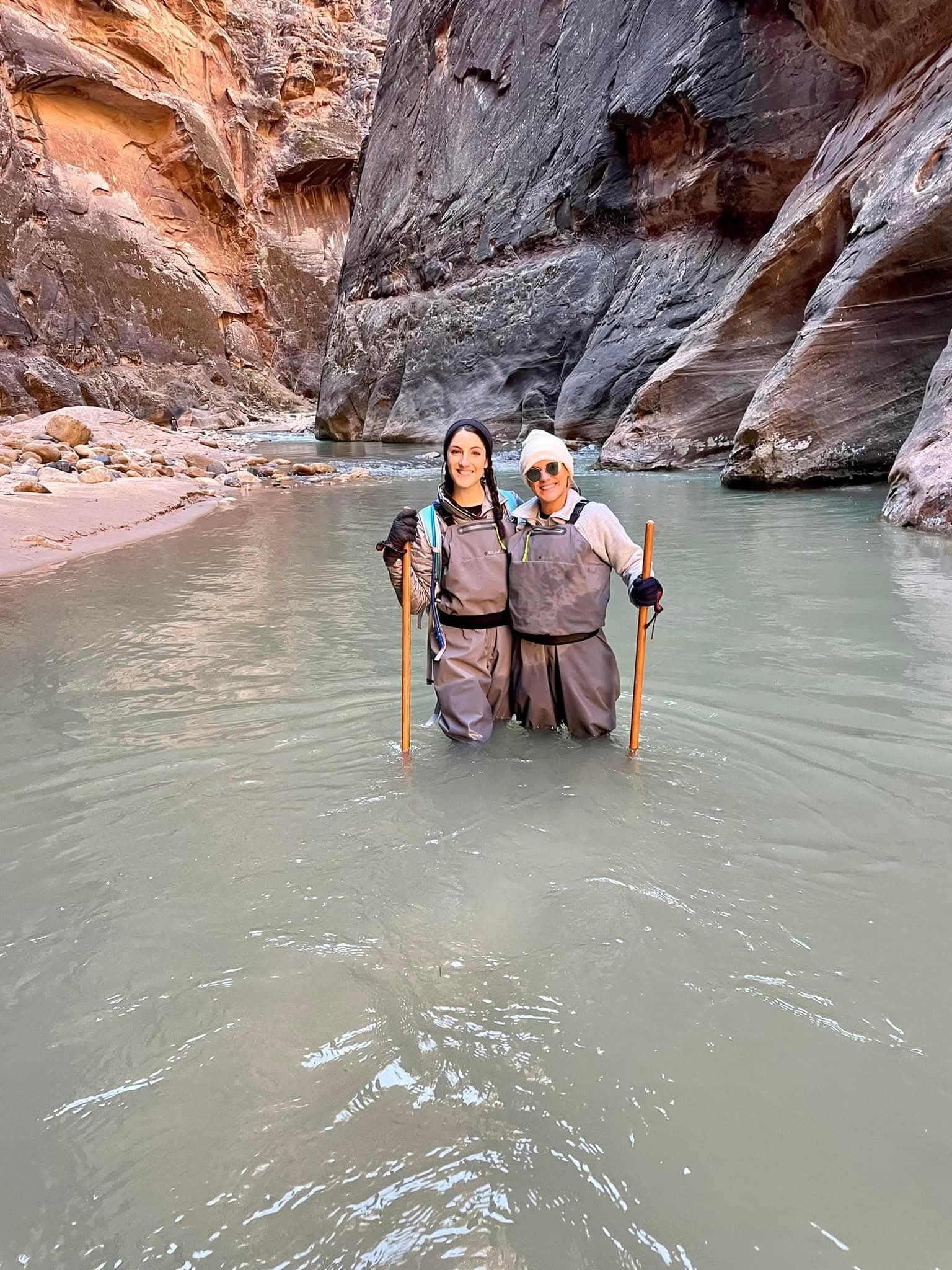 Amanda and Friend Travelling