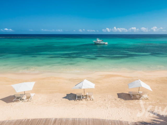 Escape the Winter Blues with Sandals & Beaches: Save Up to $650 on a Tropical Getaway